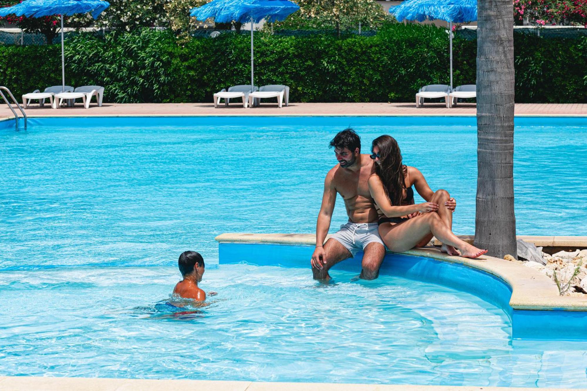 Villaggio Turistico Le Diomedee Вьесте Экстерьер фото